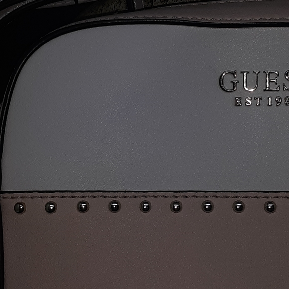 Vintage guess purse - Picture 3 of 5